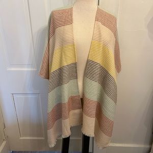 Pinklicious poncho/shrug